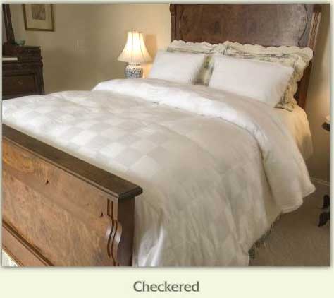 Checkered Print Luxury Down Comforters - 900 Thread Count